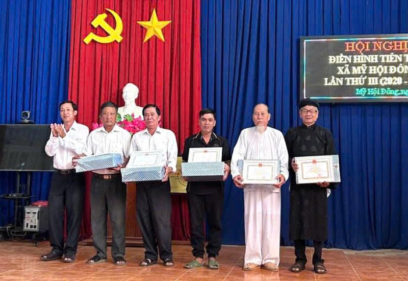 Hội nghị điển hình tiên tiến xã Mỹ Hội Đông lần thứ III