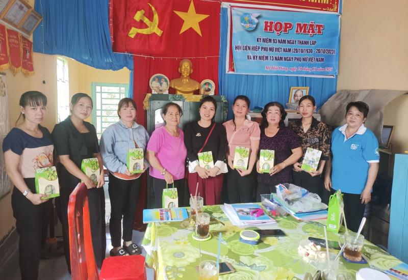 Họp mặt kỷ niệm 93 năm Ngày thành lập Hội LHPN Việt Nam